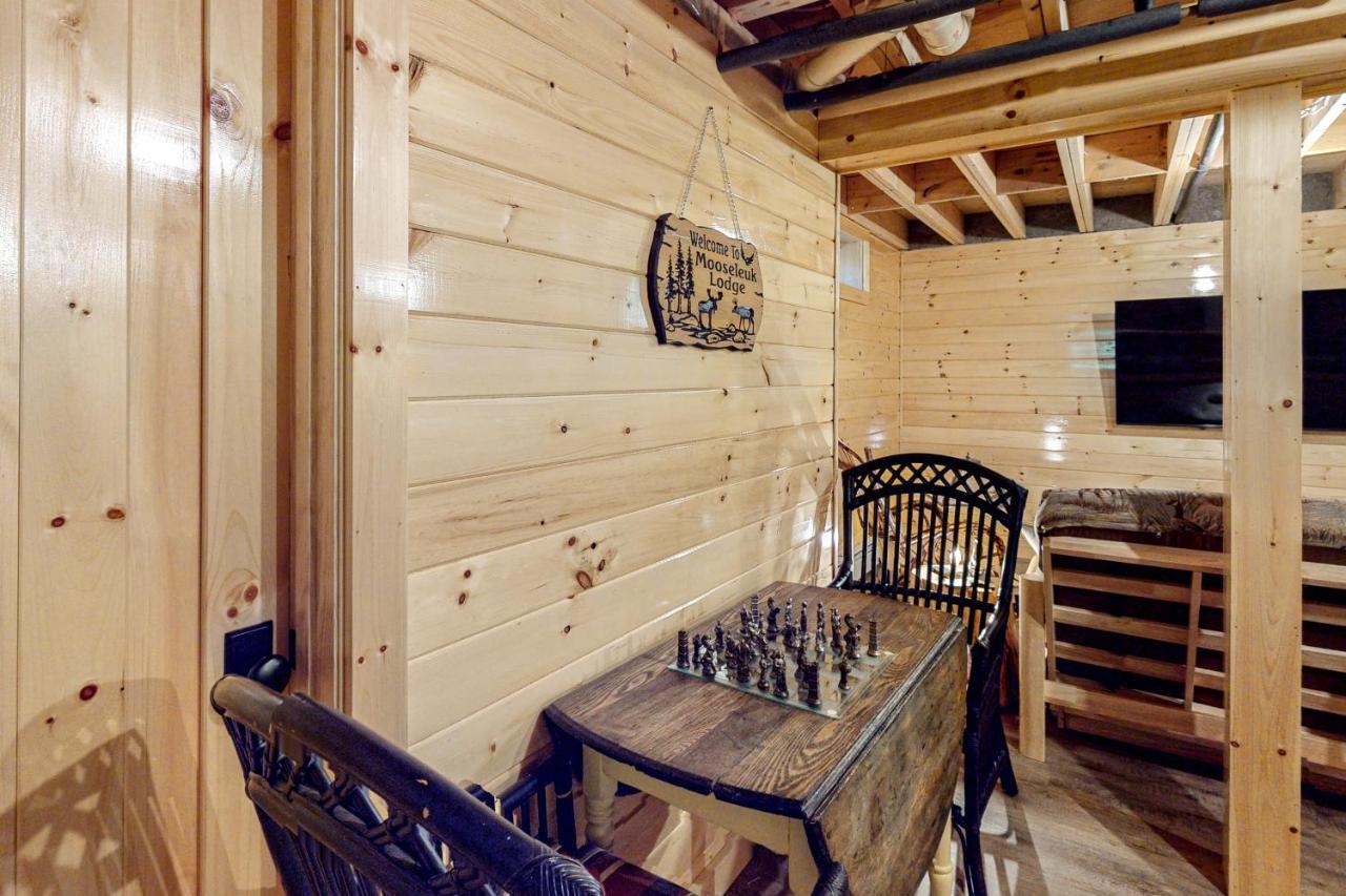 Mooseleuk Lodge The Highlands Exterior foto